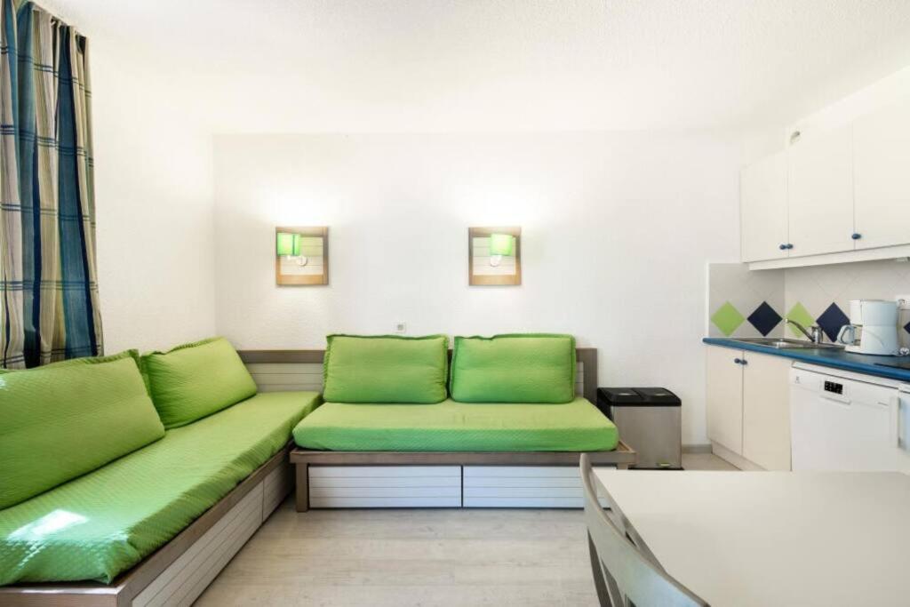 Bel Appartement Vue Sur Piscine 1 Chambre Fermee Et 1 Espace Cabine Saint-Raphaël Exteriér fotografie