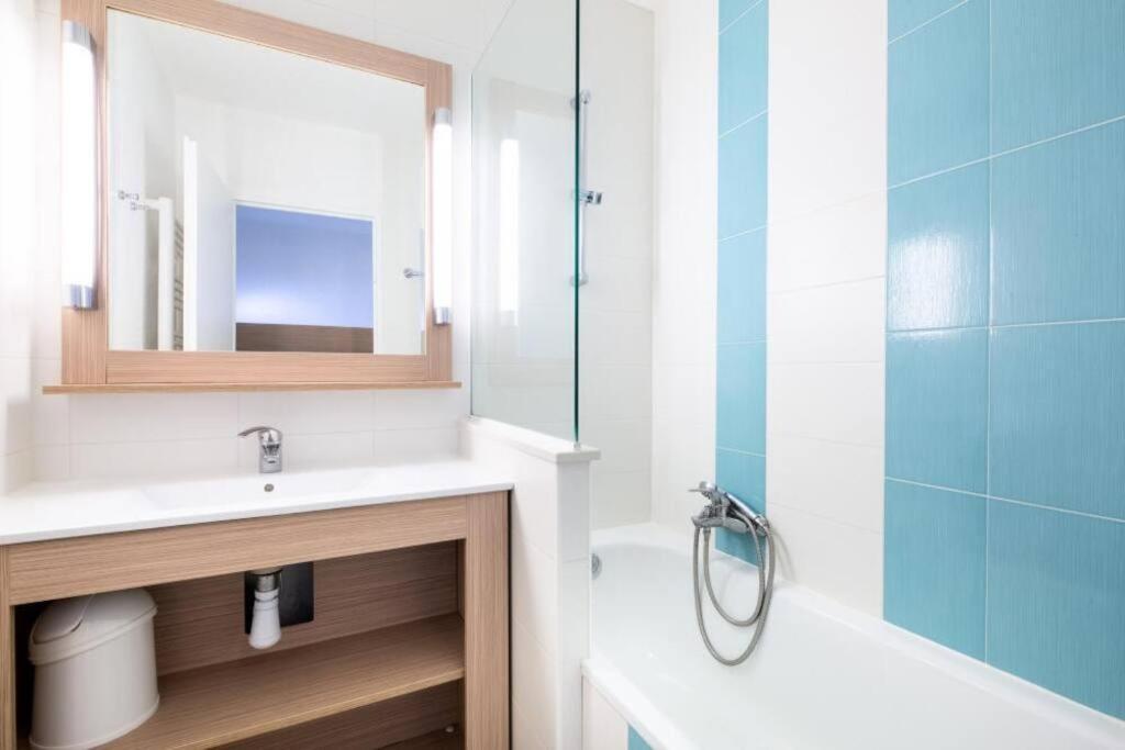 Bel Appartement Vue Sur Piscine 1 Chambre Fermee Et 1 Espace Cabine Saint-Raphaël Exteriér fotografie